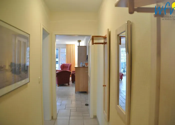 アパート Rossini 4 *